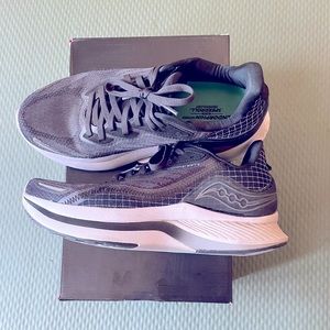 Saucony Endorphin Shift 2